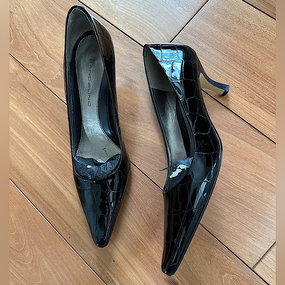 Black heels. Only worn once. In great condition.